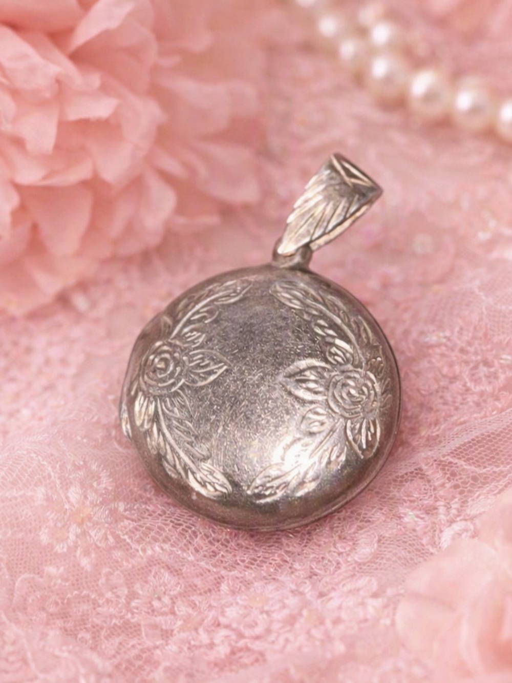 Sterling Silver Floral Round Locket Necklace Pendant - Silver